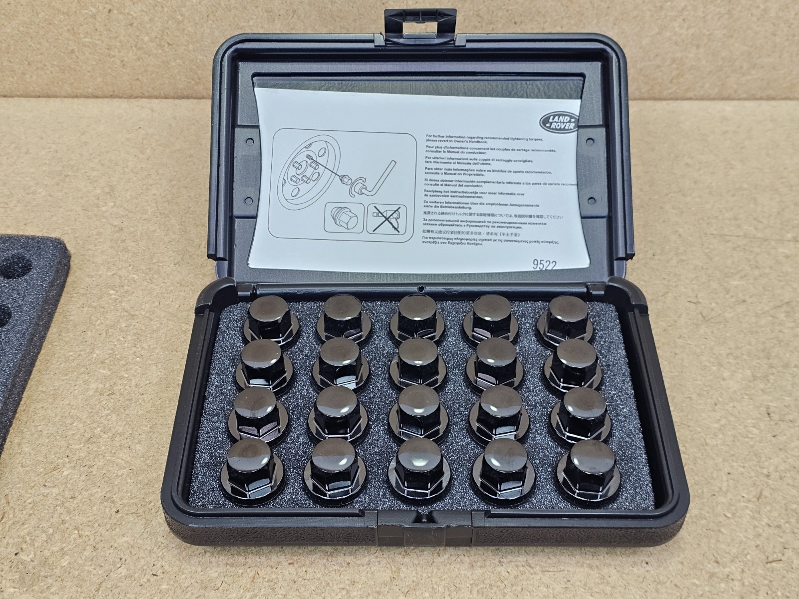 2013-2021 Range Rover Gloss Black Wheel Lug Nut Set Genuine VPLGW0169 SET OF 20 2013-2021 Range Rover Gloss Black Wheel Lug Nut Set Genuine VPLGW0169 SET OF 20