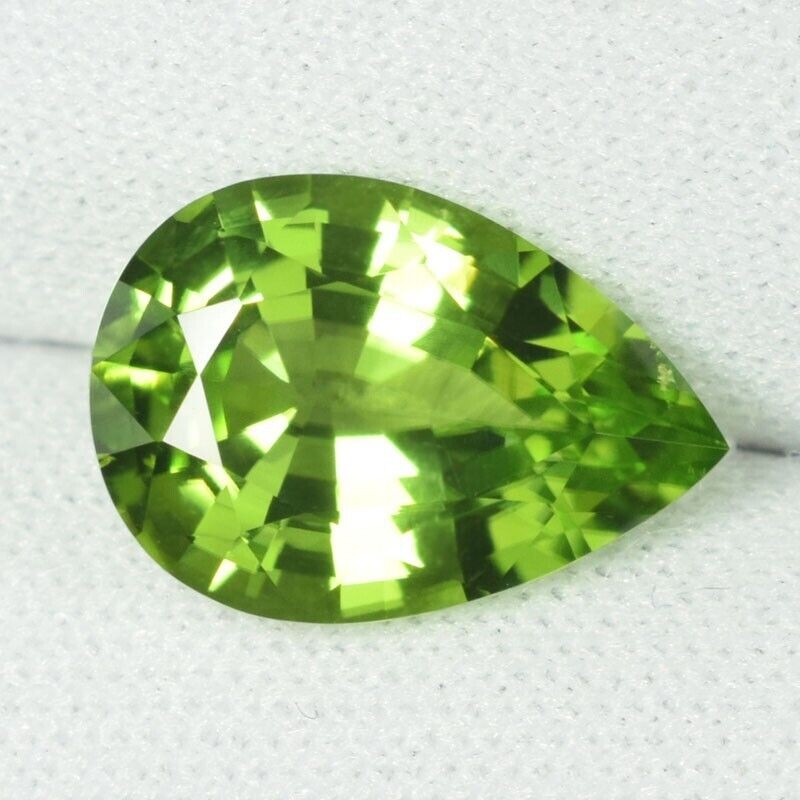 4.13 ct BEST GRADE LUSTROUS NICE GREEN 100% NATURAL PERIDOT Pear C Vdo 5517 D1M