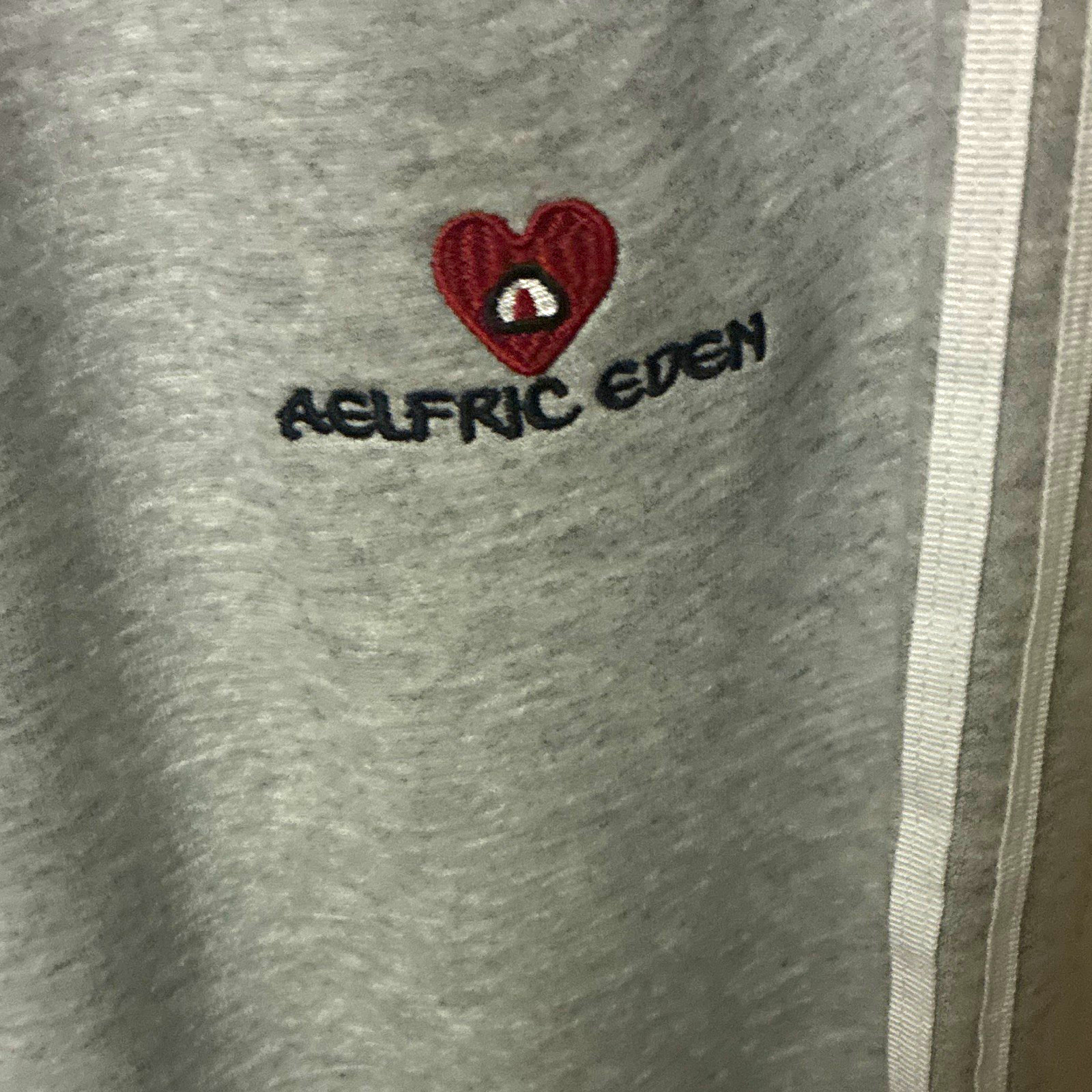 Aelfric Eden Women\'s Gray Jogger PantS Drawstring Pockets Heart Logo XL