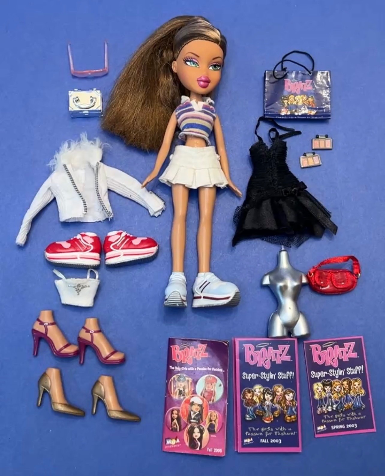 Bratz Play Sportz Tennis Fianna Doll Assorted Accessories Lot MGA Entertainment Bratz Play Sportz Tennis Fianna Doll Assorted Accessories Lot MGA Entertainment