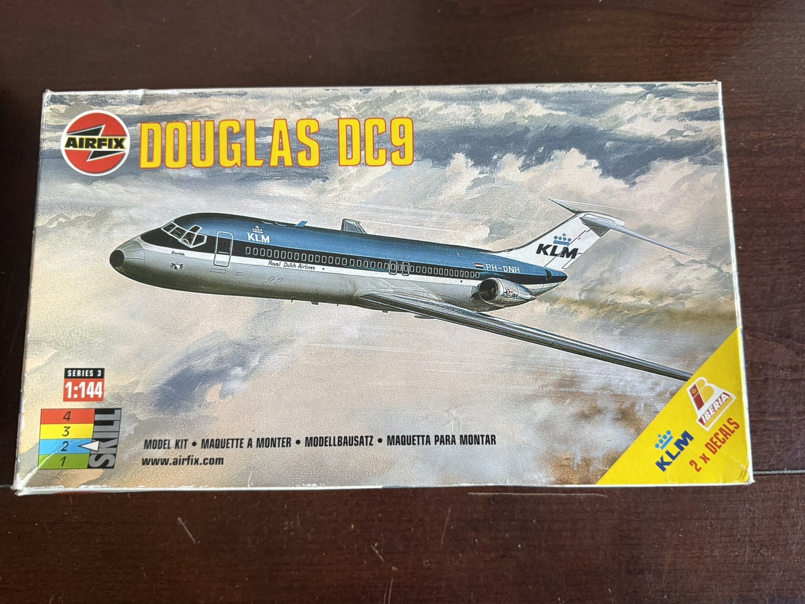 AIRFIX 1:144 SCALE MODEL KIT BOEING 737-200  AIR FRANCE  KIT#03181 RARE