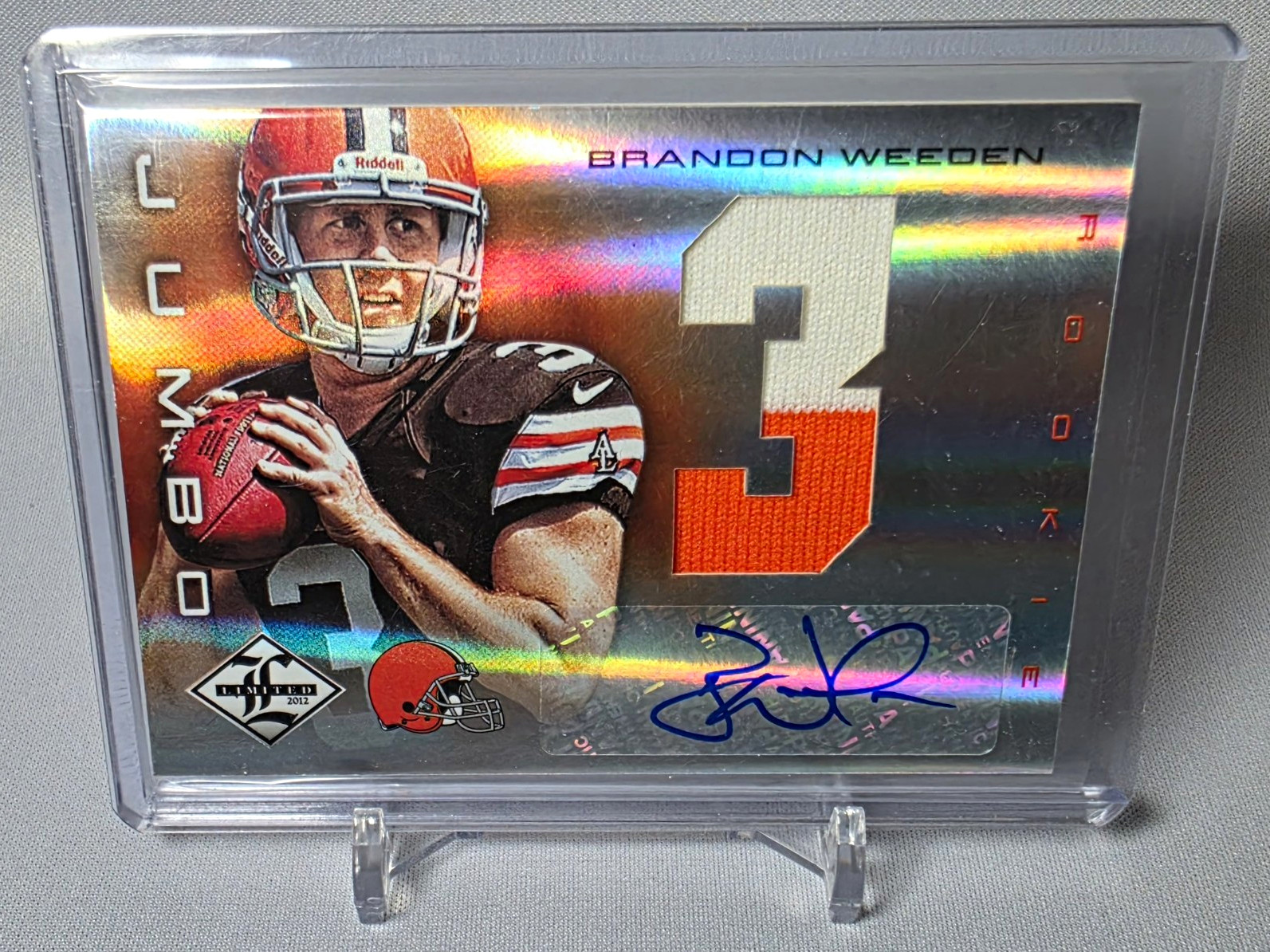 Panini 2012 Limited - Brandon Weeden Browns Prime Auto RC 1/25 W/2 Color Swatch Panini 2012 Limited - Brandon Weeden Browns Prime Auto RC 1/25 W/2 Color Swatch