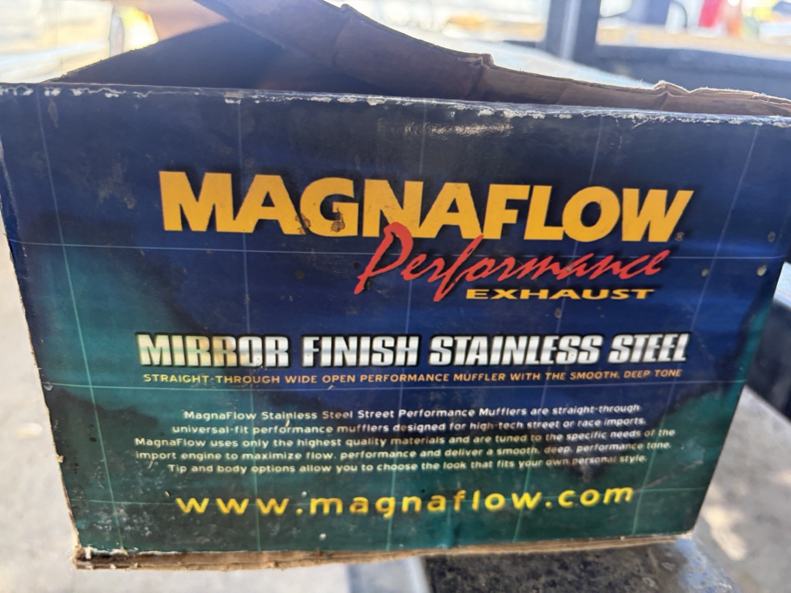 MagnaFlow Universal Performance Muffler Stainless Steel Mirror Finish Dual Tip