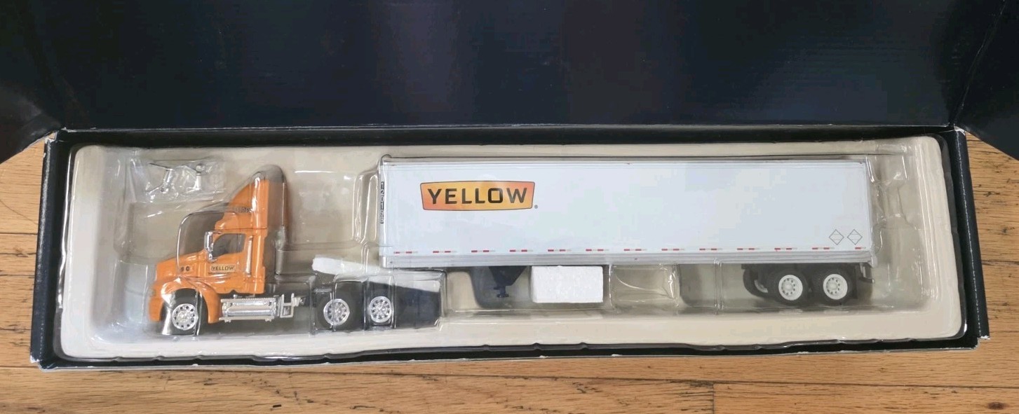 Tonkin 1:53 Scale Diecast Yellow Sterling Daycab  48\' Dryvan Trailer IOB Rare