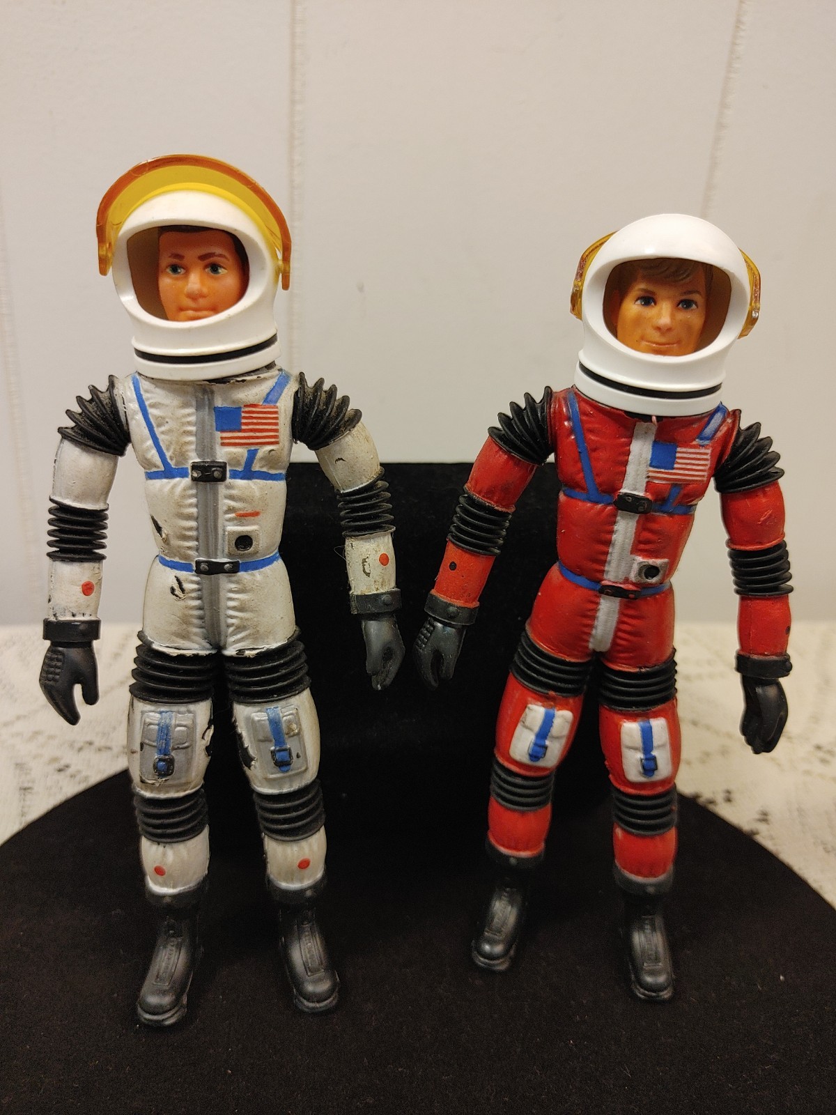 Vintage 1966 Mattel Major Matt Mason Action Figures Red Suit & White Suit Bendy