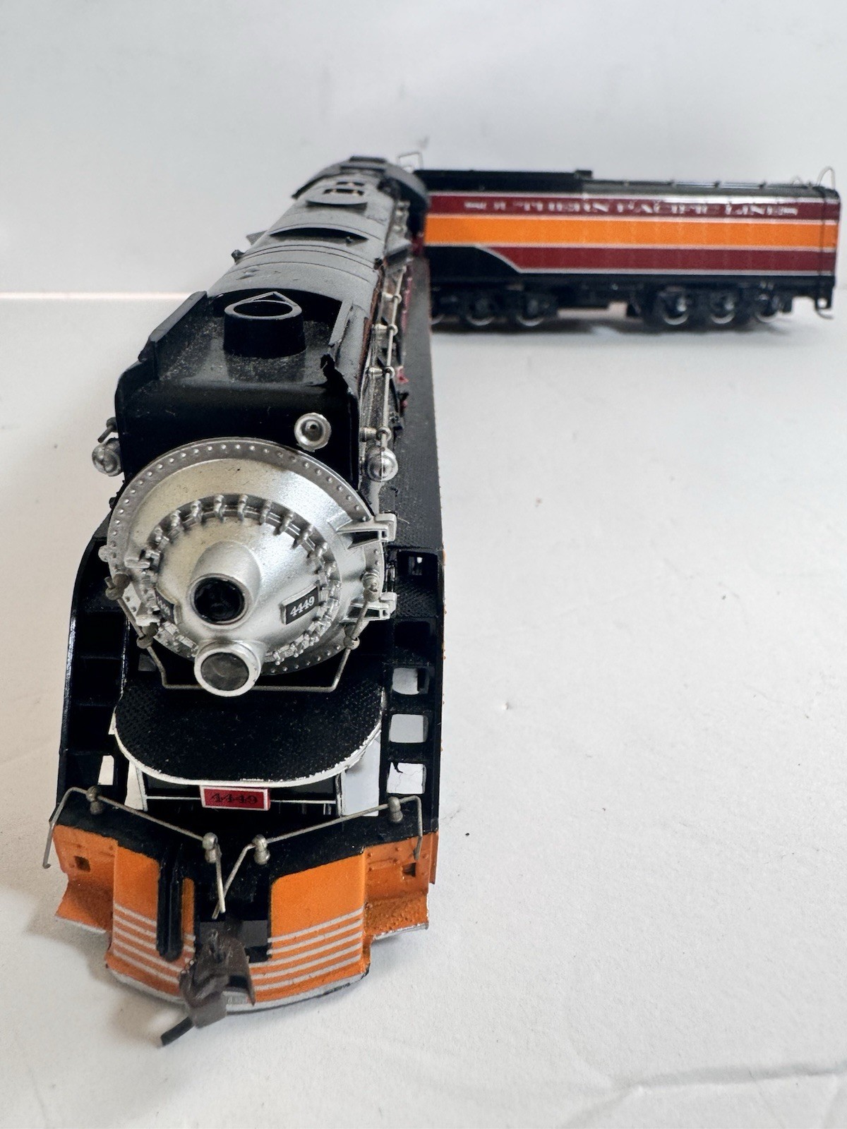 Bachmann HO 4-8-4 GS4 w/DCC & Sound Value,SP/Daylight #4449