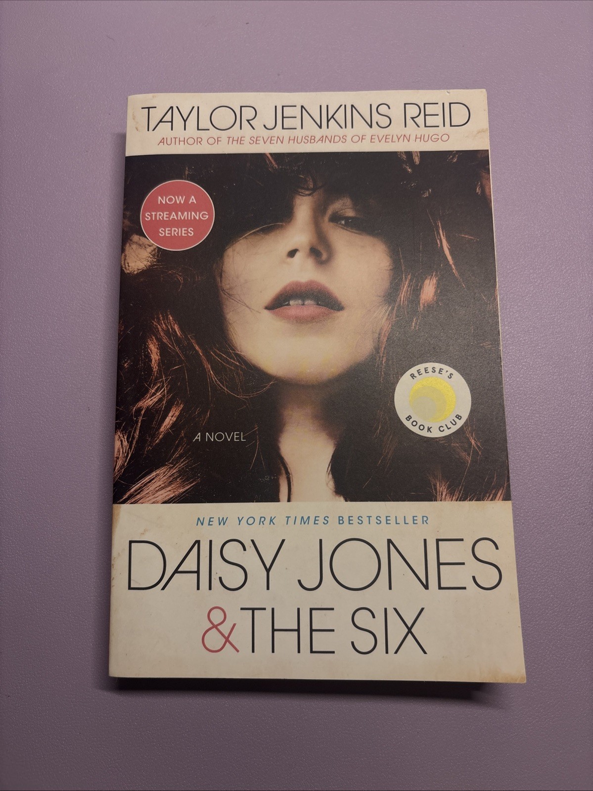 Daisy Jones and the Six by Taylor Jenkins Reid (2020, Trade Paperback)