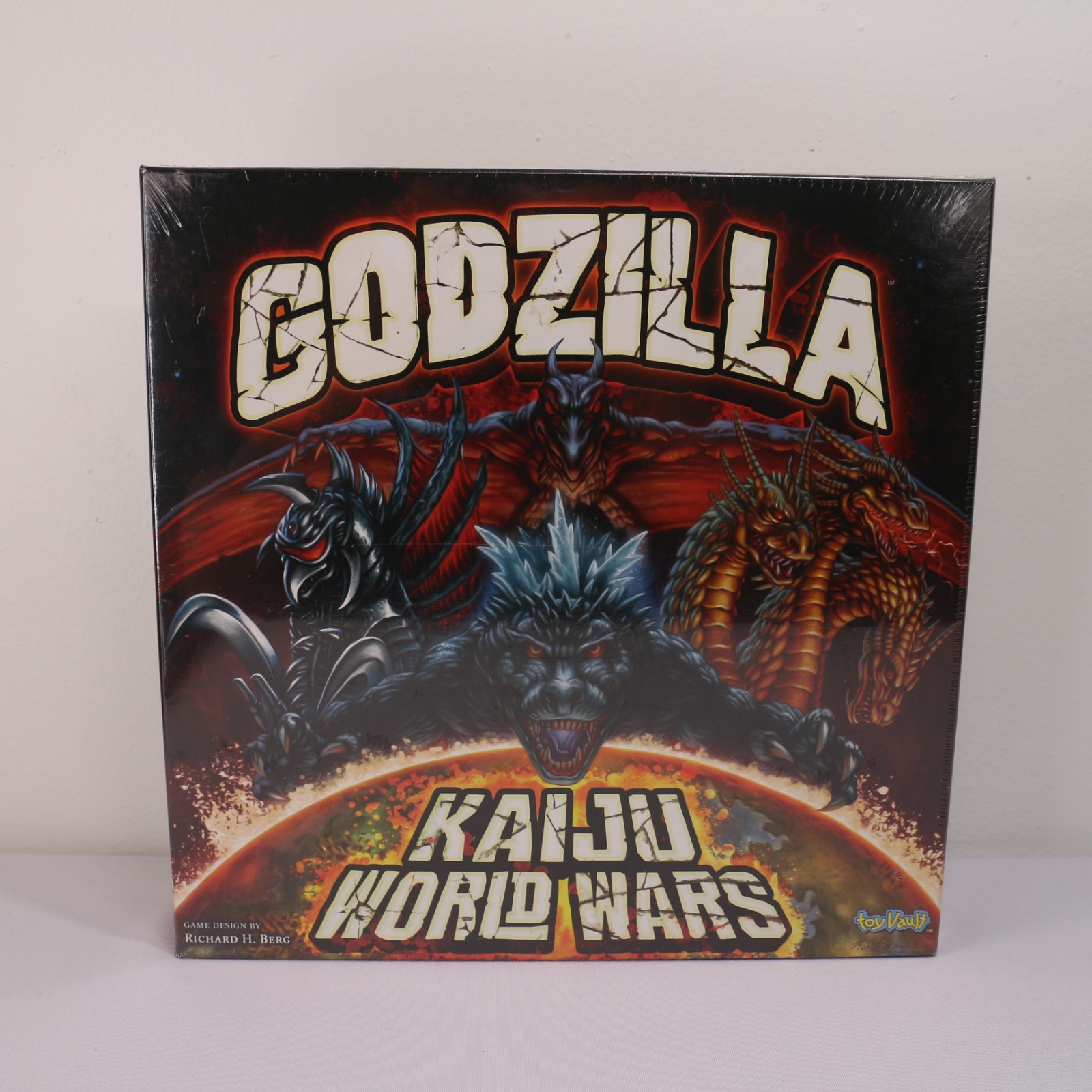 Godzilla: Kaiju World Wars Miniatures Board Game NEW Toy Vault Rodan Gigan King