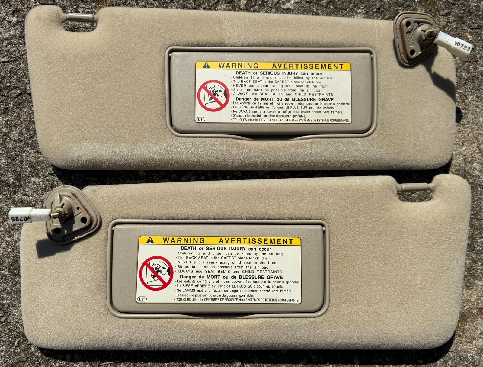 1999-2003 OEM Lexus RX300 Beige Driver Passenger Lighted Sun Visors 7432048021A1