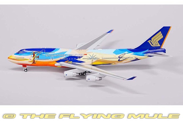 HX Models 1:400 747-400 Singapore Airlines 9V-SPK