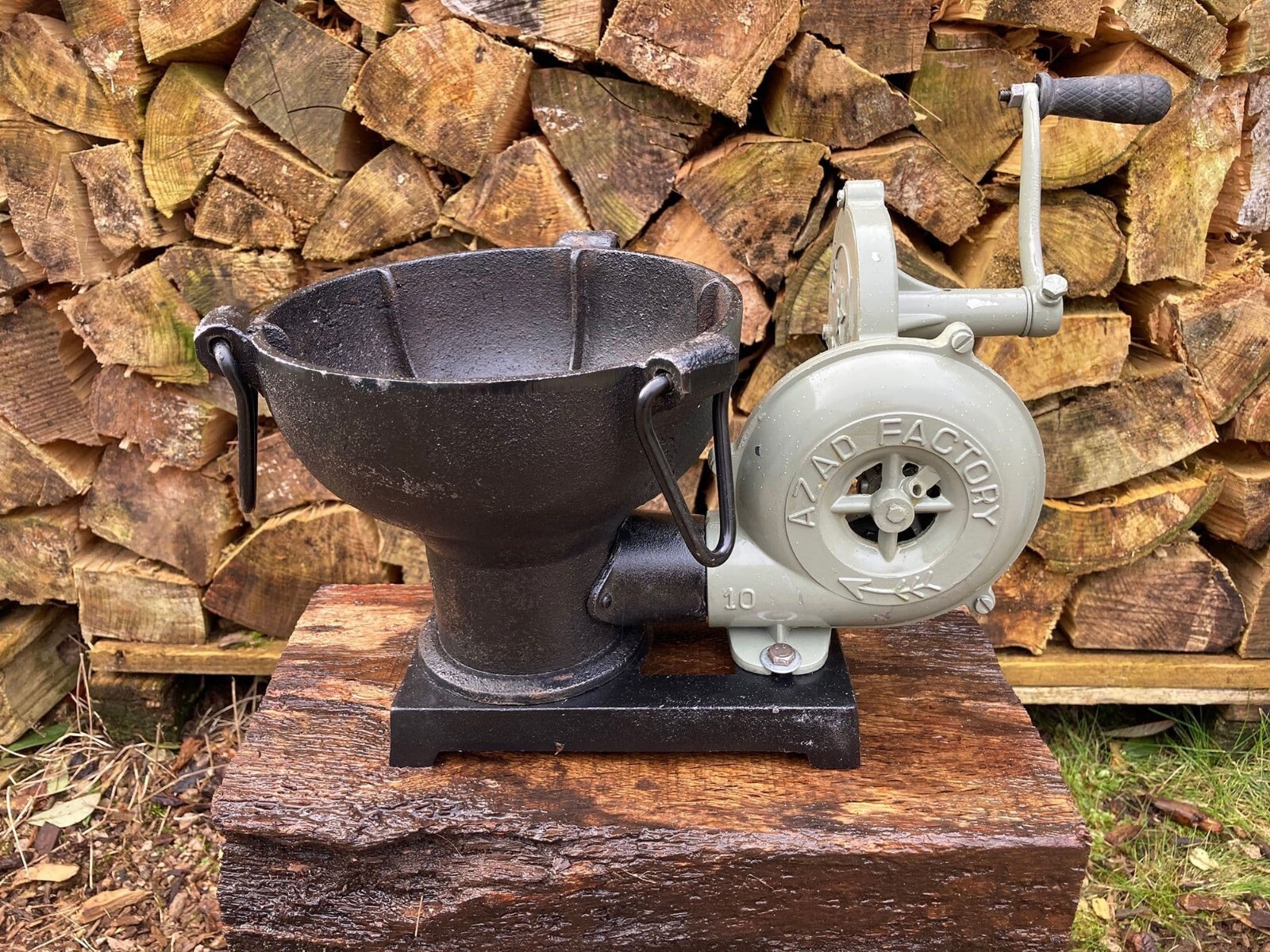 Heavy-Duty Manual Blower Furnace | Blacksmith Hand Crank Forge Tool