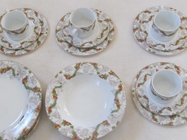 Cherubine by American Atelier Vintage 20 Piece Dinnerware Grouping