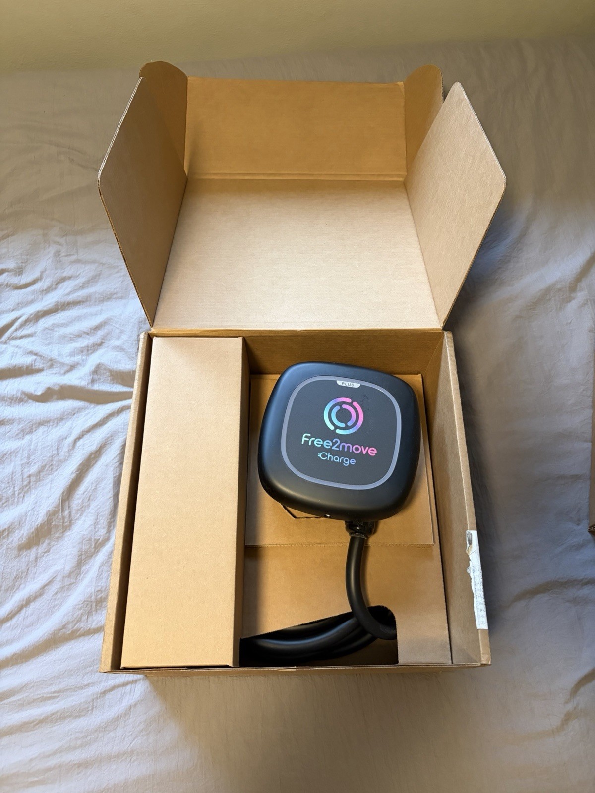 Genuine Mopar Free2move Charge In-Home Ev Charger Level 2 48 Amp 82219155AC