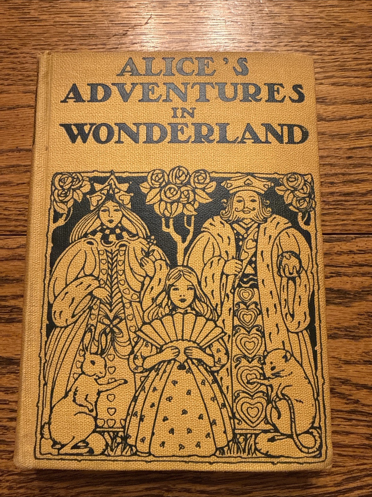1915 Alice’s adventures in Wonderland Illustrated in colour by A.E. Jackson RARE 1915 Alice’s adventures in Wonderland Illustrated in colour by A.E. Jackson RARE