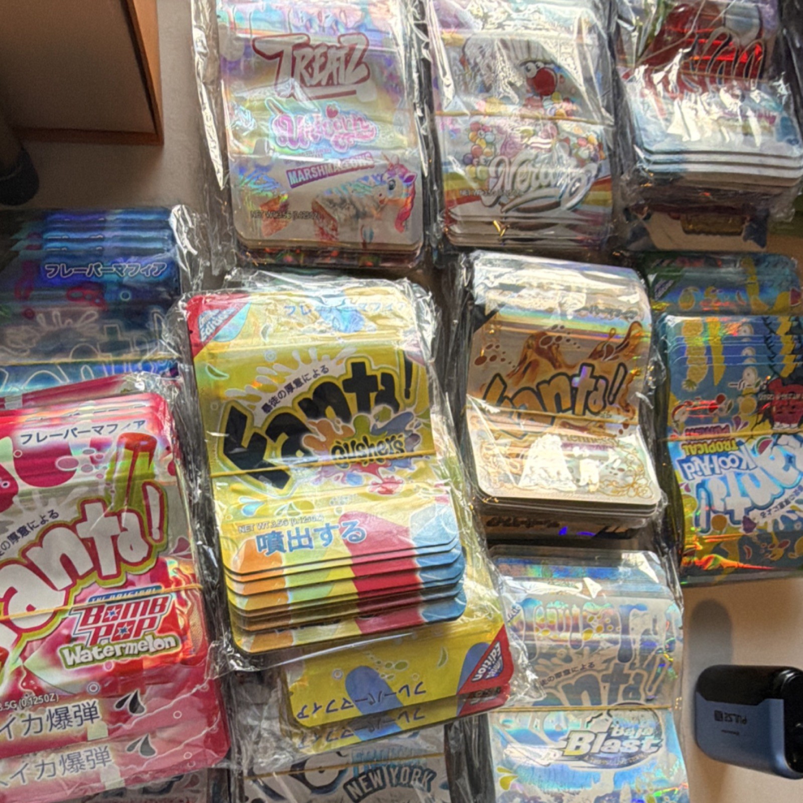 1000 pcs 3.5g Variety Pack Holographic Mylar Bags 10 Designs 100 Of Each Exotic