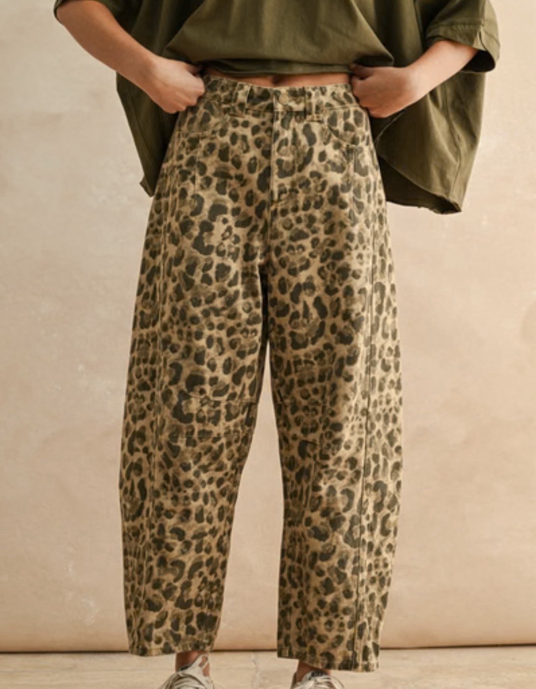 New Oddi Los Angeles Barrel Jeans Women’s Medium Cheetah Animal Print Baggy New Oddi Los Angeles Barrel Jeans Women’s Medium Cheetah Animal Print Baggy