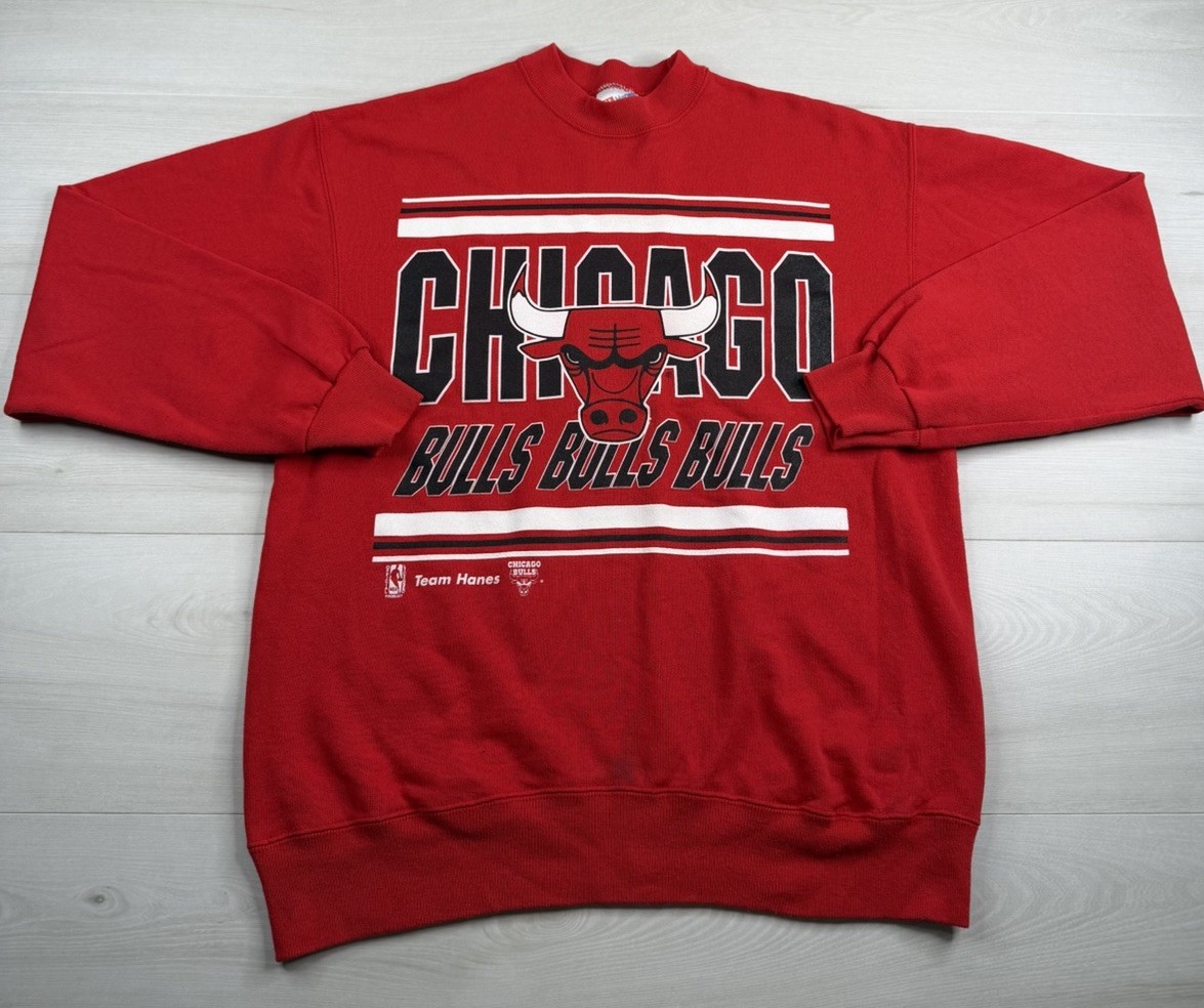 Vtg Team Hanes Chicago Bulls Crewneck Sweatshirt Red Jordan Era 90s Y2K Mens L Vtg Team Hanes Chicago Bulls Crewneck Sweatshirt Red Jordan Era 90s Y2K Mens L