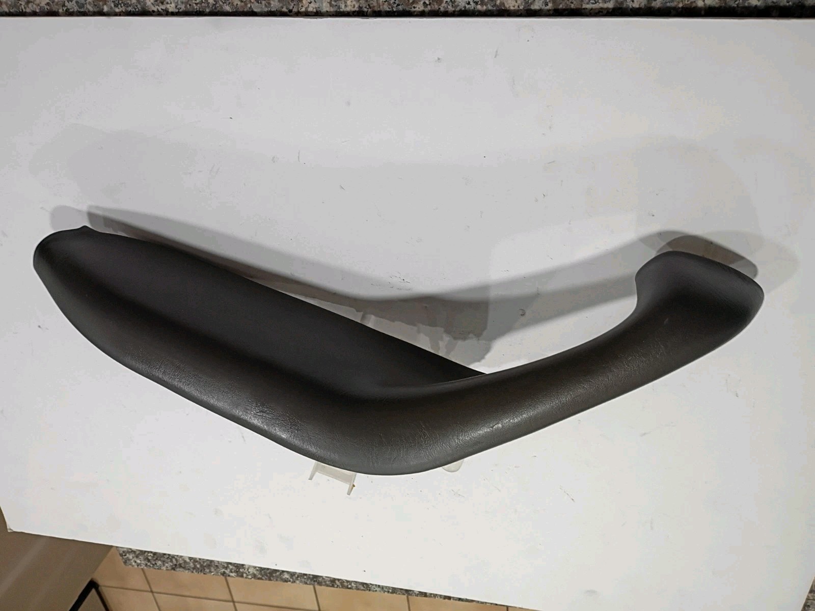 2001-2007 Toyota Sequoia GRAY FRONT LEFT DRIVER Door Panel Pull Handle Armrest