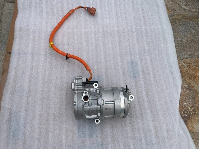 ⭐  2016 - 2020 Tesla Model X A/C Compressor Assembly Unit OEM 1042442-00-M