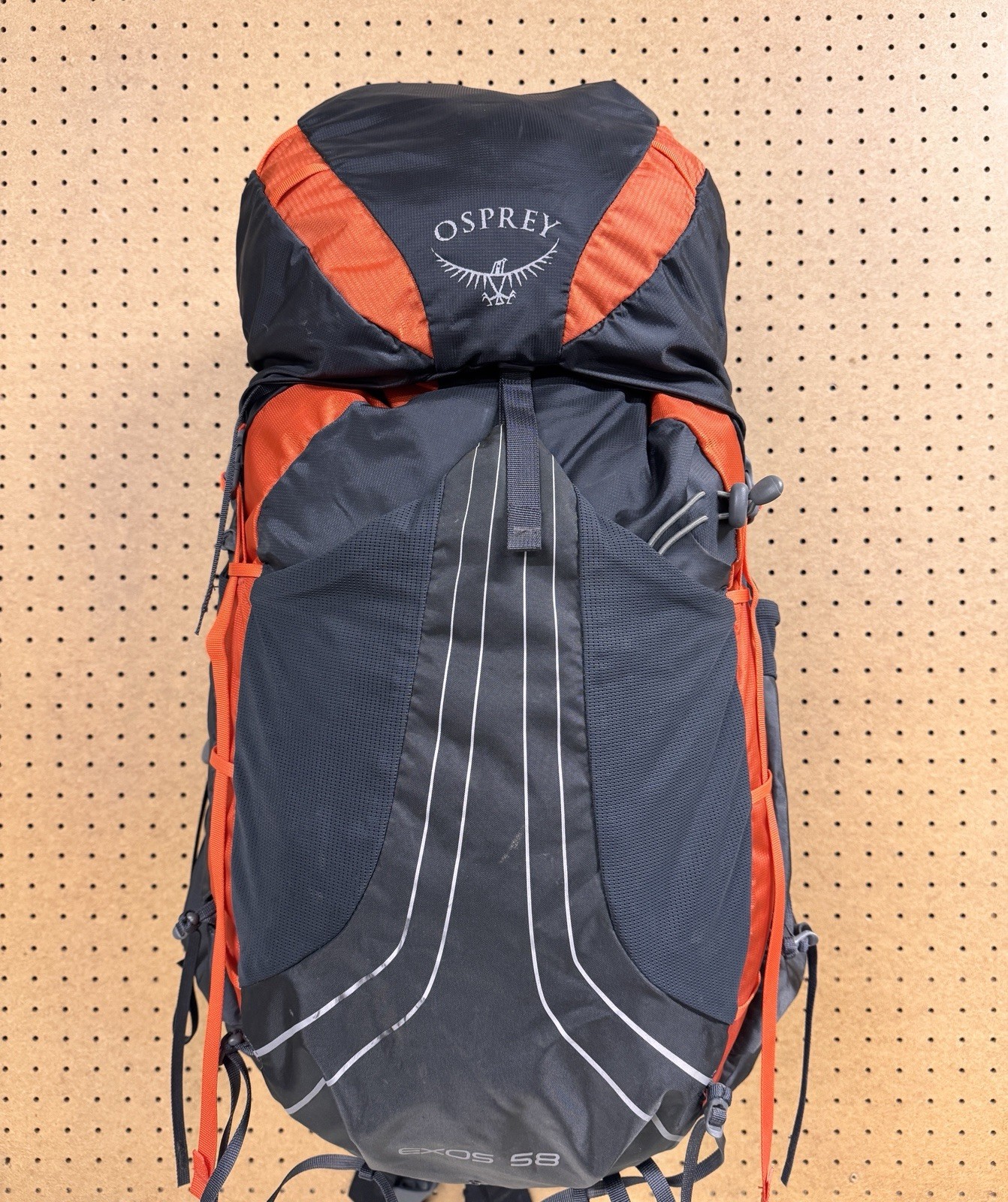 Osprey Exos 58  Hiking Backpack – Medium Used