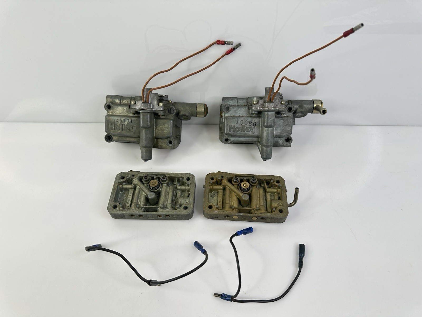 Rare Vintage 1982 Holley Carburetor Side Hung Float Bowls Set Electric USA Rare Vintage 1982 Holley Carburetor Side Hung Float Bowls Set Electric USA