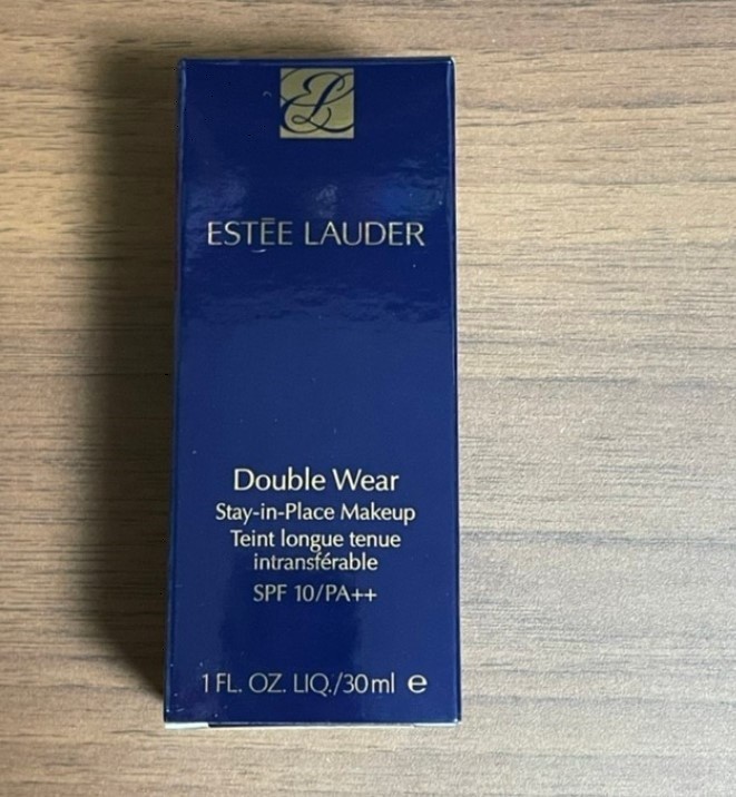 Estee Lauder Double Wear Stay-in-Place Double Wear Makeup 1C1 Cool Bone NIB Estee Lauder Double Wear Stay-in-Place Double Wear Makeup 1C1 Cool Bone NIB