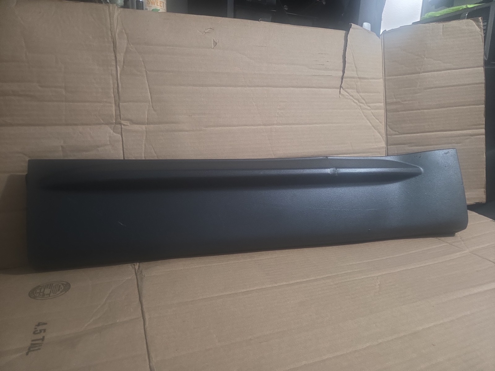 10-17 GMC TERRAIN LEFT LH DRIVER REAR LOWER DOOR MOLDING TRIM  FREE  CLIPS OEM