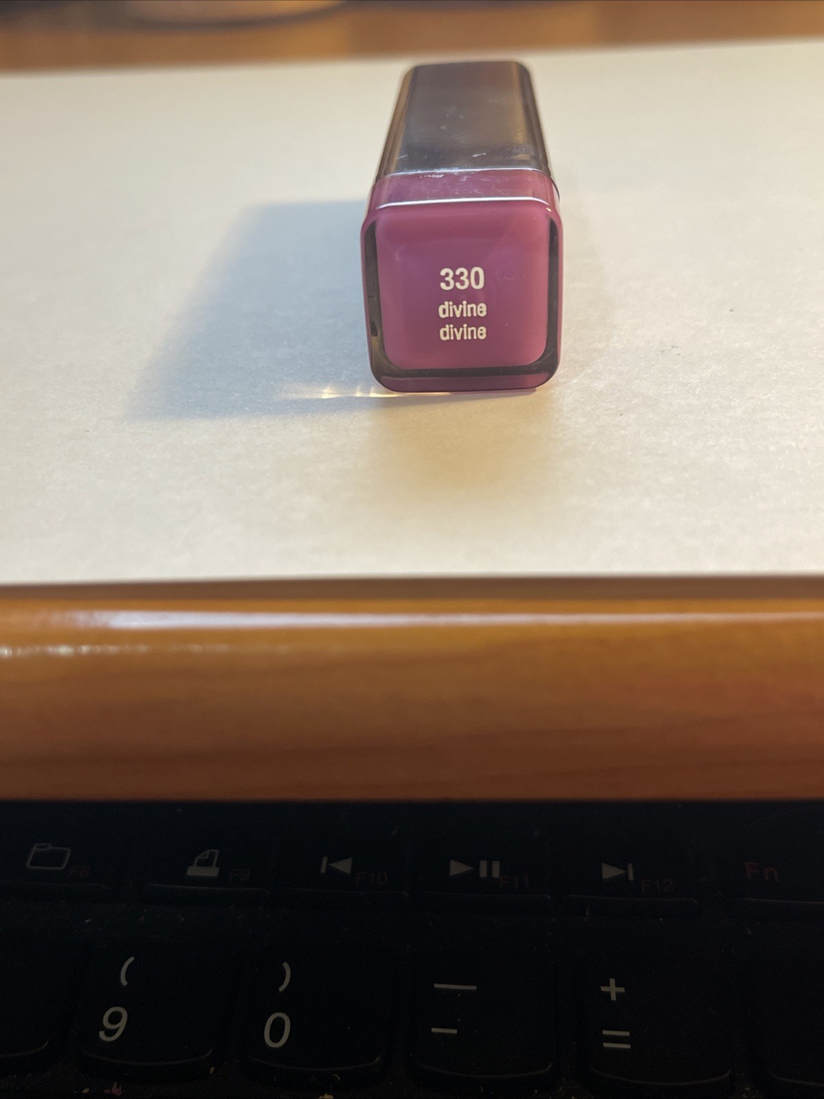 Covergirl Lip Perfection Lipstick #330 DIVINE (Unsealed/Unused) Perfect Tip Covergirl Lip Perfection Lipstick #330 DIVINE (Unsealed/Unused) Perfect Tip