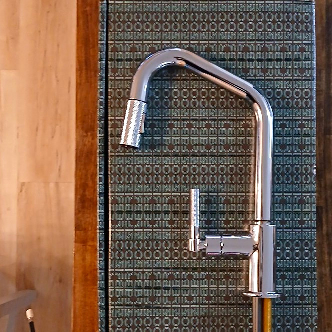 Brizo Litze SmartTouch Touchless Pull-Down Kitchen Faucet Chrome 64063LF-PC Brizo Litze SmartTouch Touchless Pull-Down Kitchen Faucet Chrome 64063LF-PC