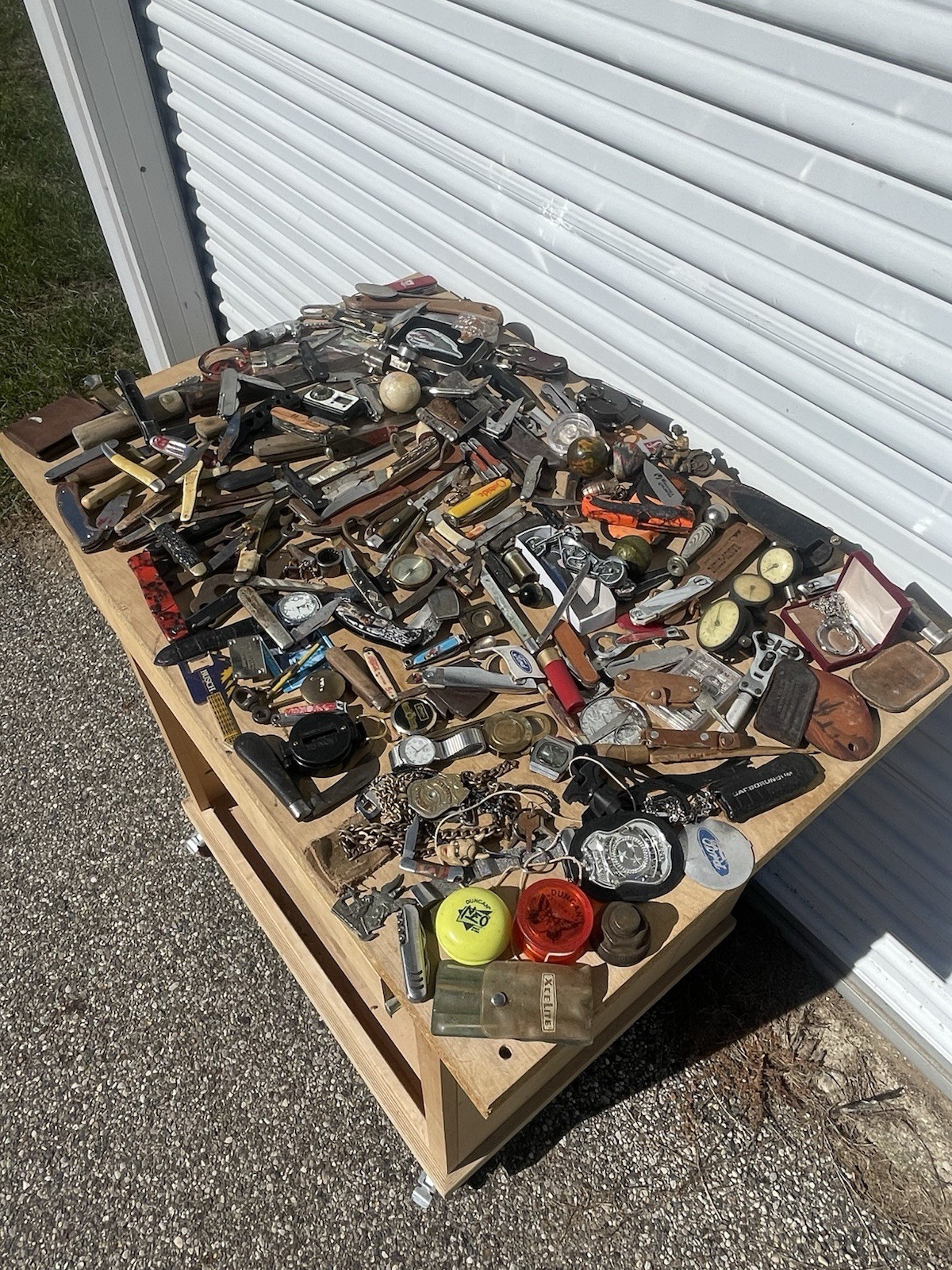 Massive Vintage Jewelry Lot Junk Drawer Many Items, Badge, Knifes, Watches Massive Vintage Jewelry Lot Junk Drawer Many Items, Badge, Knifes, Watches