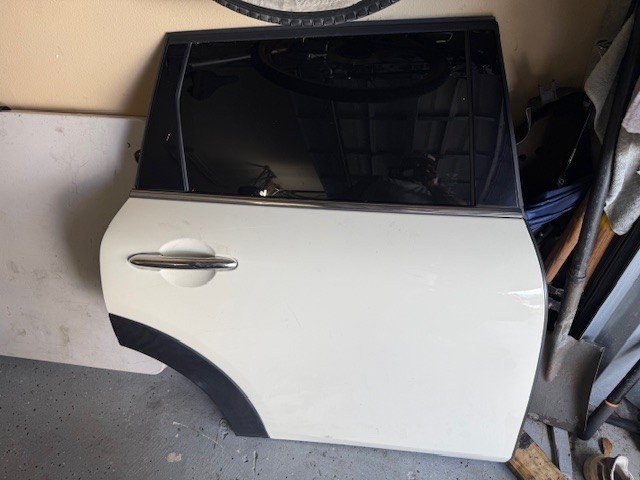 2016 - 2024 MINI CLUBMAN F54 RIGHT PASSENGER SIDE DOORS ASSEMBLY OEM