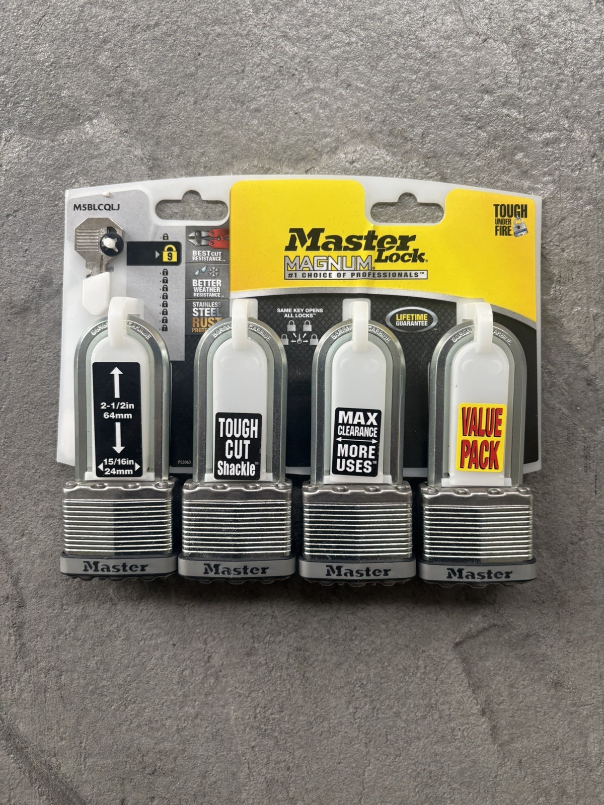 Master Lock Magnum M5BLCQLJ 4-Pack Keyed Alike Padlocks NEW
