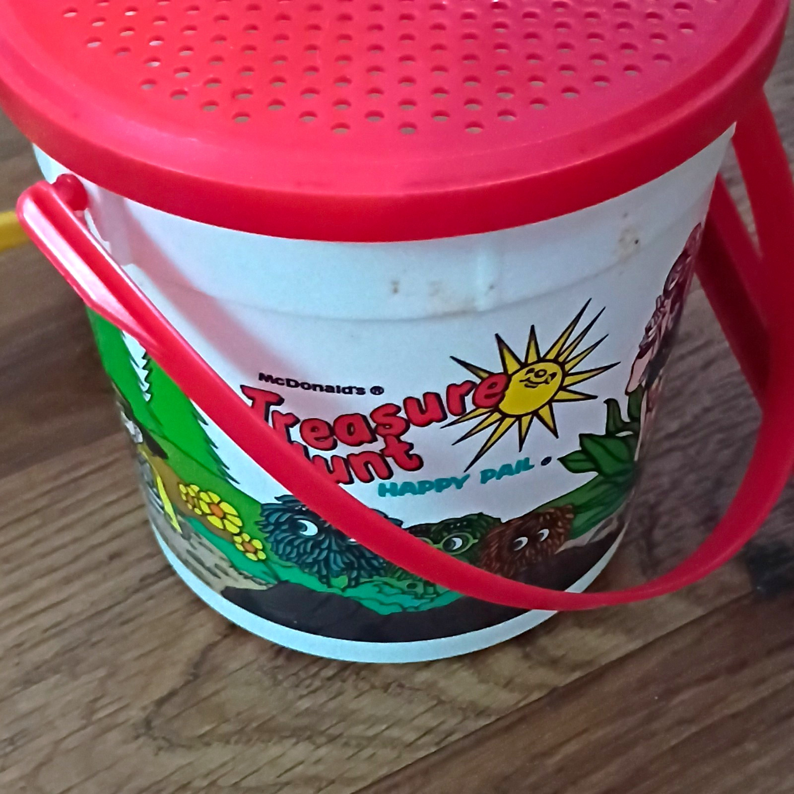 McDonald\'s Treasure Hunt Happy Pail Plastic Bucket Pail Lid Handle 1994 Vintage McDonald\'s Treasure Hunt Happy Pail Plastic Bucket Pail Lid Handle 1994 Vintage