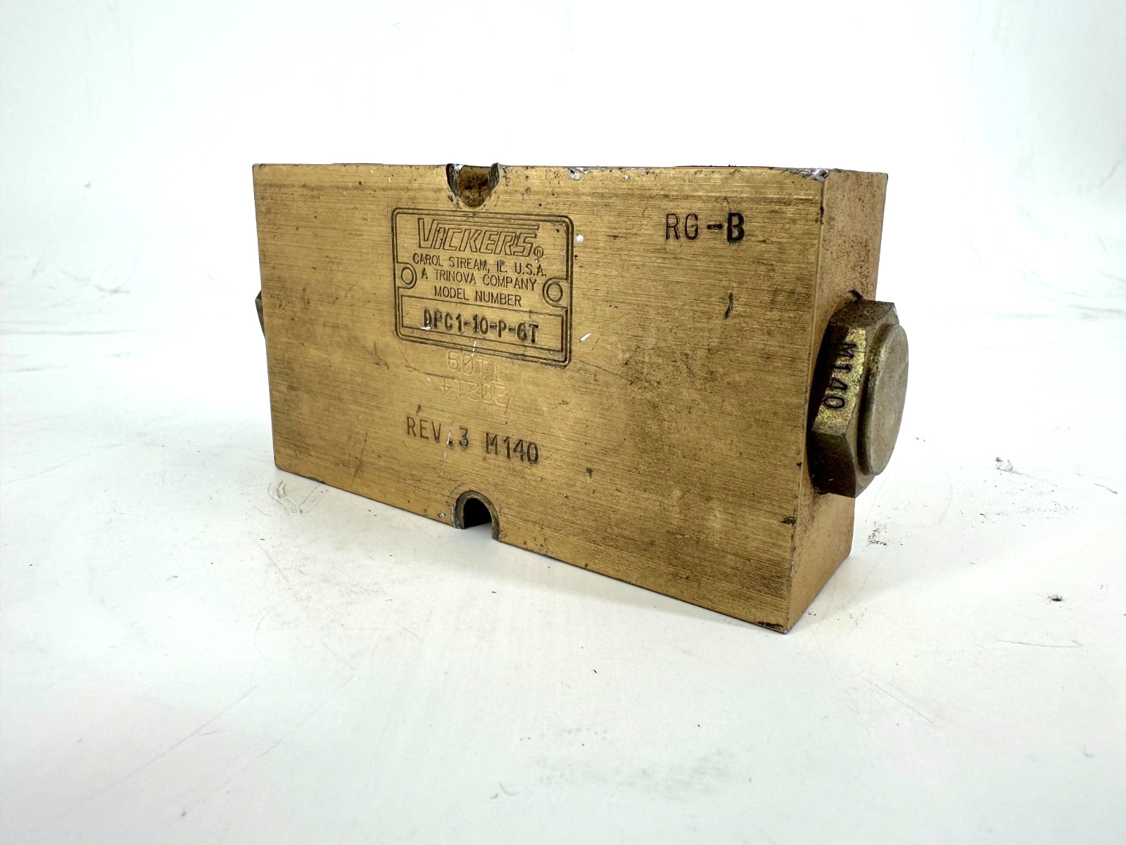 Vickers DPC1-10-P-6T Check Valve REV .3 Gold Color