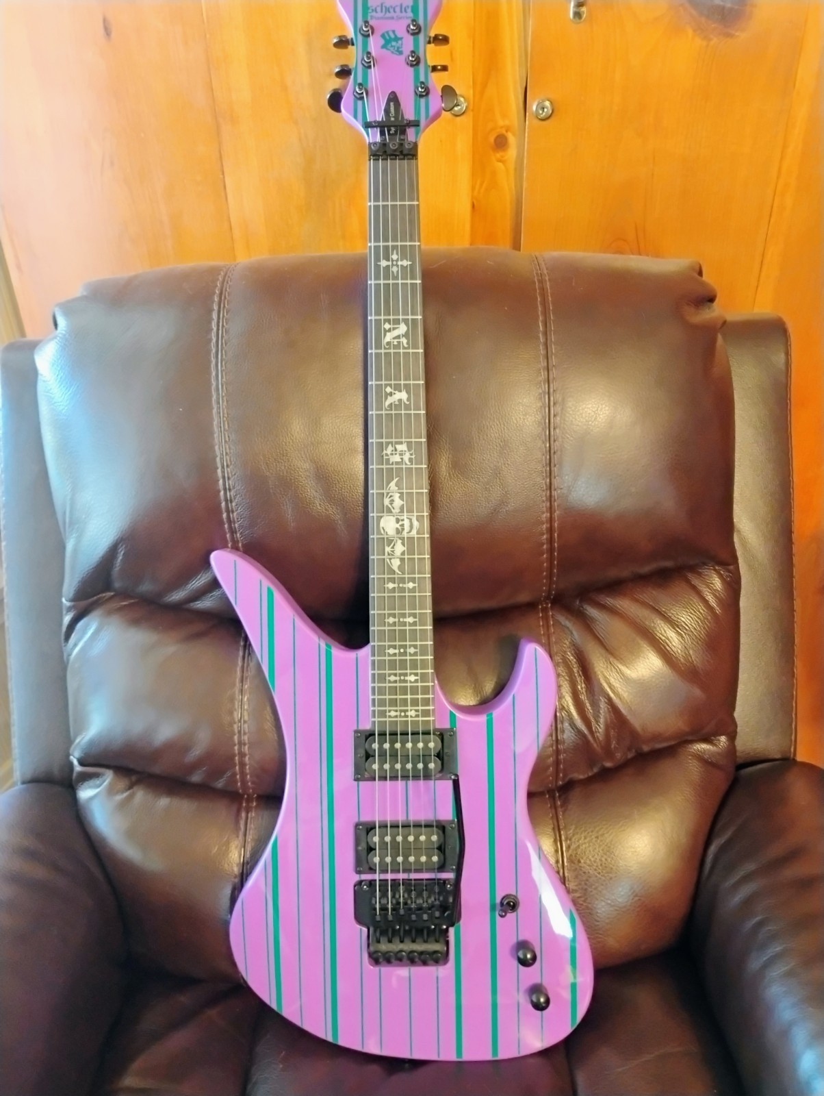 I\'M CRYING WHILE I\'M SELLING MY CUSTOM BUILT SEVENFOLD INSPIRED MONSTER JOKER