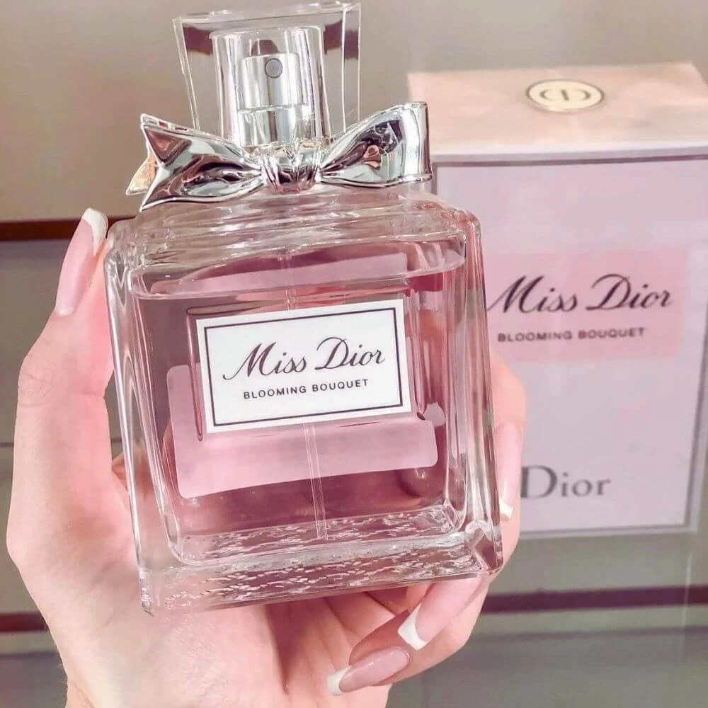 Miss Dior Blooming Bouquet Perfume 100ML, 3oz, Brand New with Box. FloresCitrus Miss Dior Blooming Bouquet Perfume 100ML, 3oz, Brand New with Box. FloresCitrus