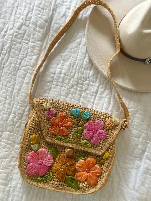 Vintage 60s/70s Wicker Purse Tourist Woven Rattan Hippie Vintage 60s/70s Wicker Purse Tourist Woven Rattan Hippie