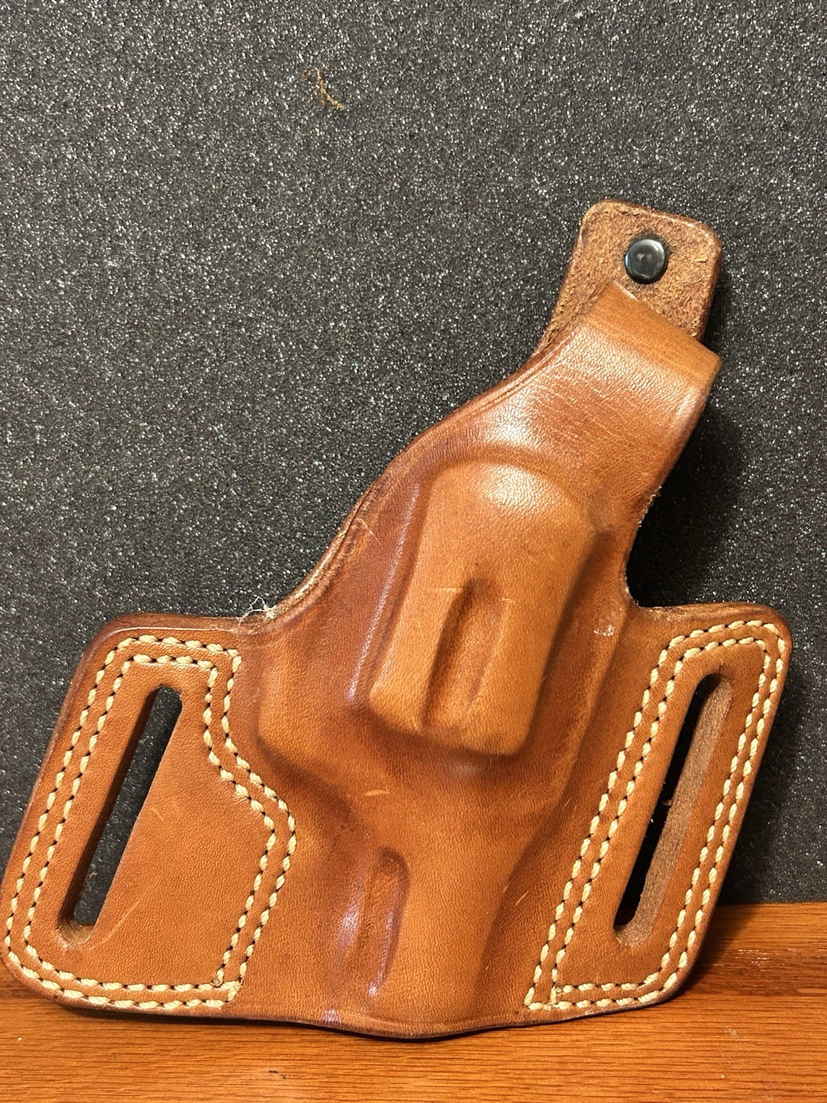 Vintage Galco Silhouette Concealment Leather Holster Right Hand Tan SIL100 Vintage Galco Silhouette Concealment Leather Holster Right Hand Tan SIL100
