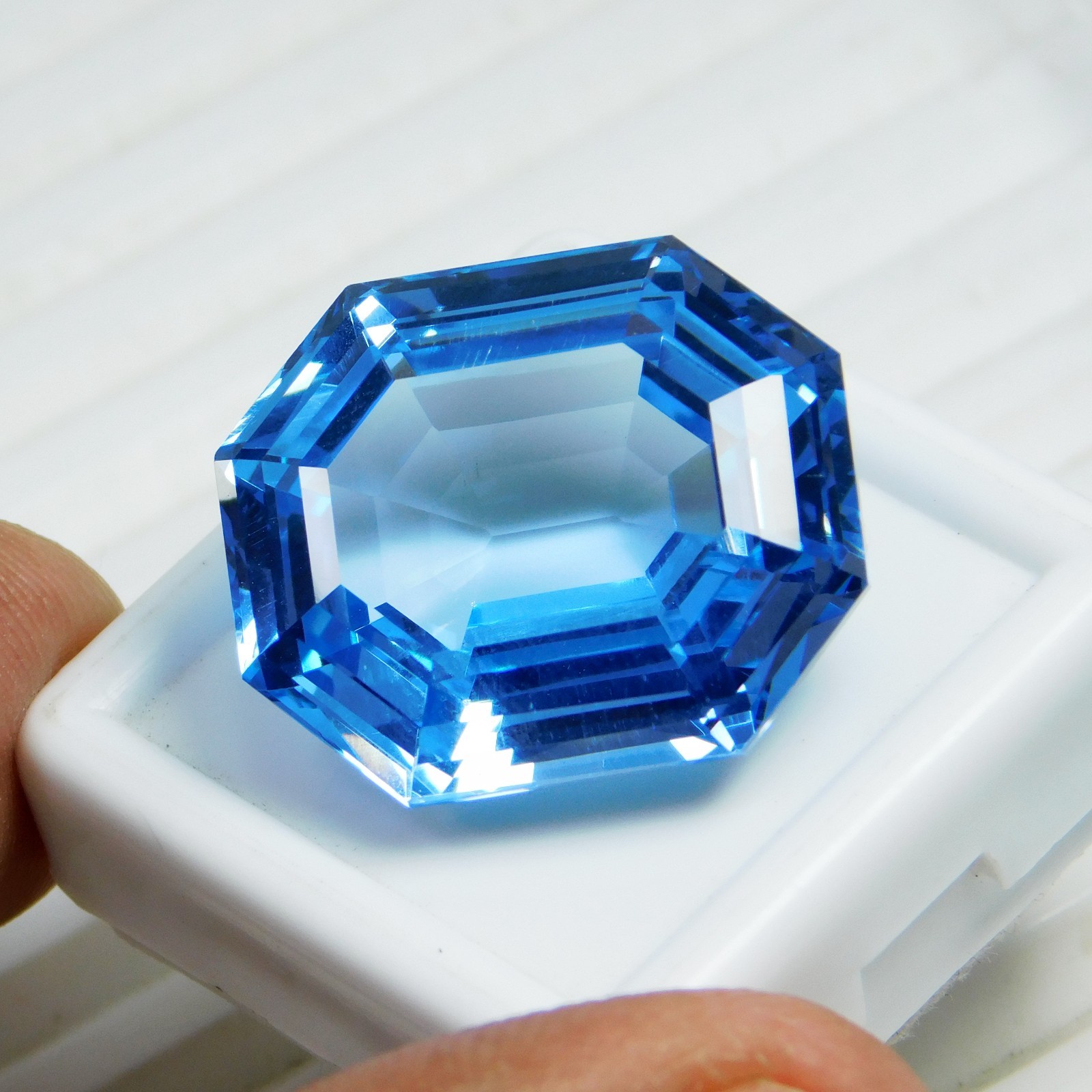Stunning 37.30 Ct Natural Blue Sapphire - Certified Loose Octagon Cut Gem Stunning 37.30 Ct Natural Blue Sapphire - Certified Loose Octagon Cut Gem