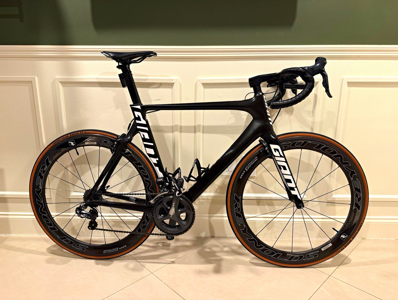Giant Propel Advanced Size L / 57cm – Full Ultegra Di2 , Reynolds Carbon wheels