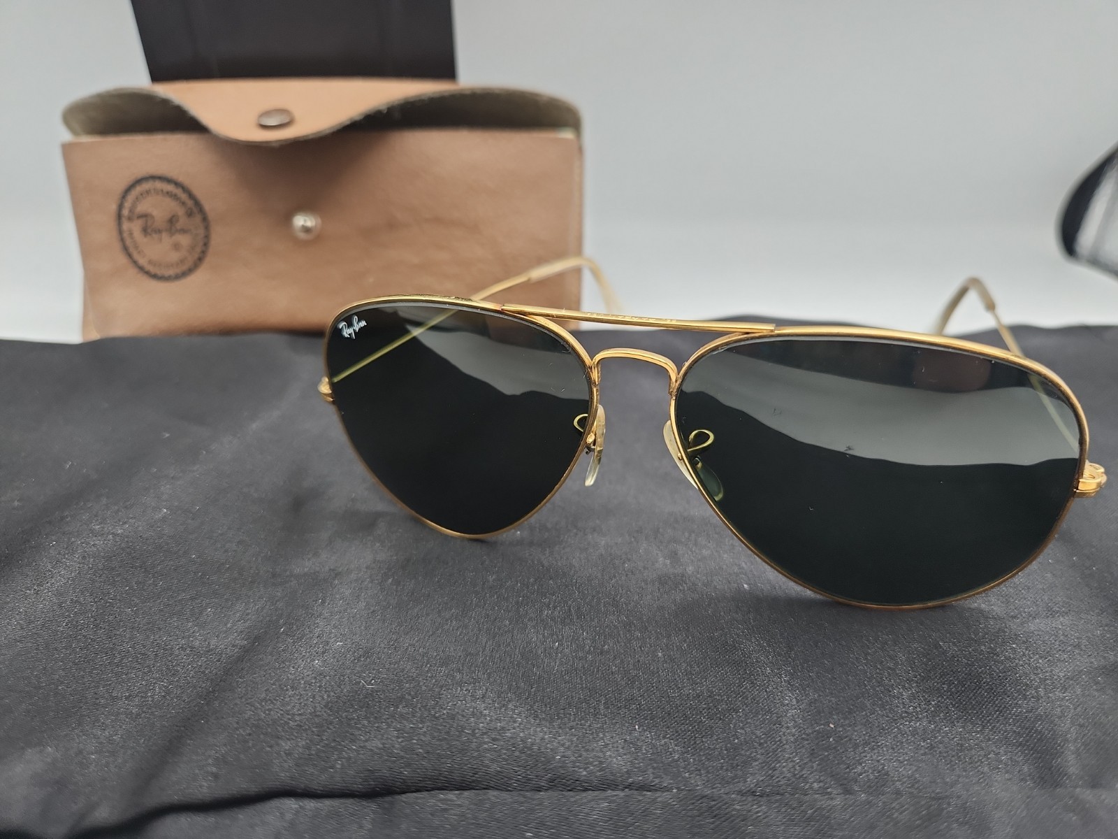 Vintage Bausch & Lomb Ray Ban Aviator Gold Sunglasses 58 14 G15 Case BL USA Vintage Bausch & Lomb Ray Ban Aviator Gold Sunglasses 58 14 G15 Case BL USA