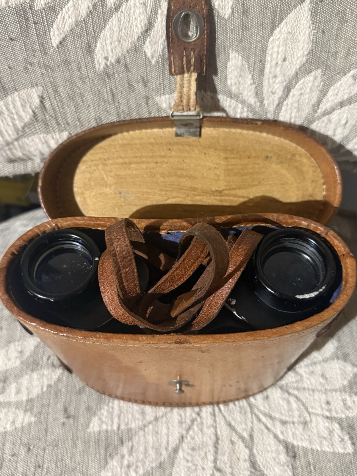 Vintage Skyline 6x30 Binoculars No. 61394 Field 7.5° Treated Optics Leather