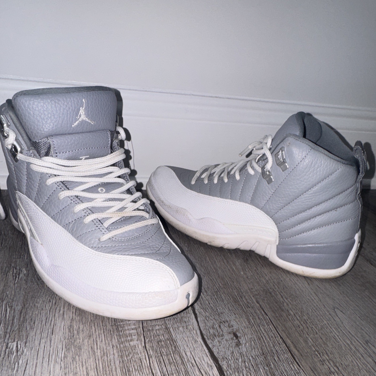 Jordan Air Jordan 12 Retro Stealth 2022 CT8013-015 Gray/White Men’s Jordan Air Jordan 12 Retro Stealth 2022 CT8013-015 Gray/White Men’s