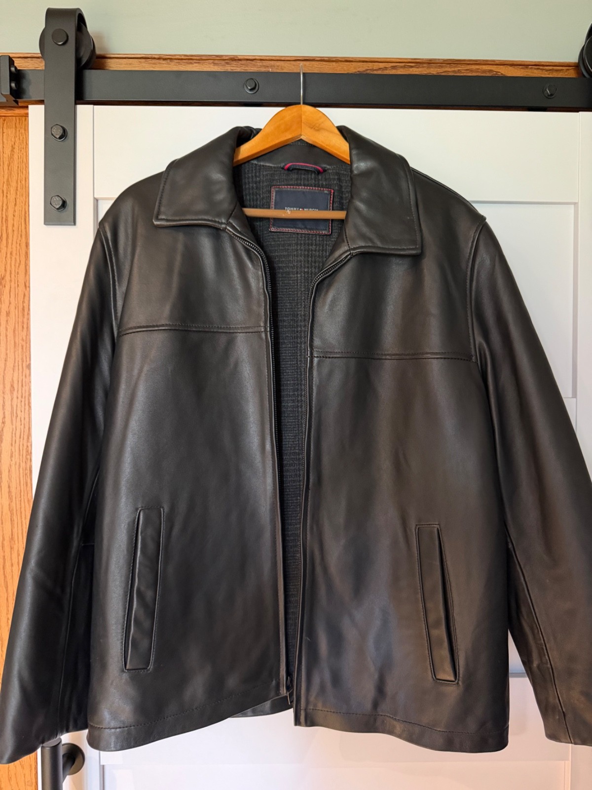Tommy Hilfiger Men\'s Genuine Leather Jacket Medium Quilt Lined Black Tommy Hilfiger Men\'s Genuine Leather Jacket Medium Quilt Lined Black