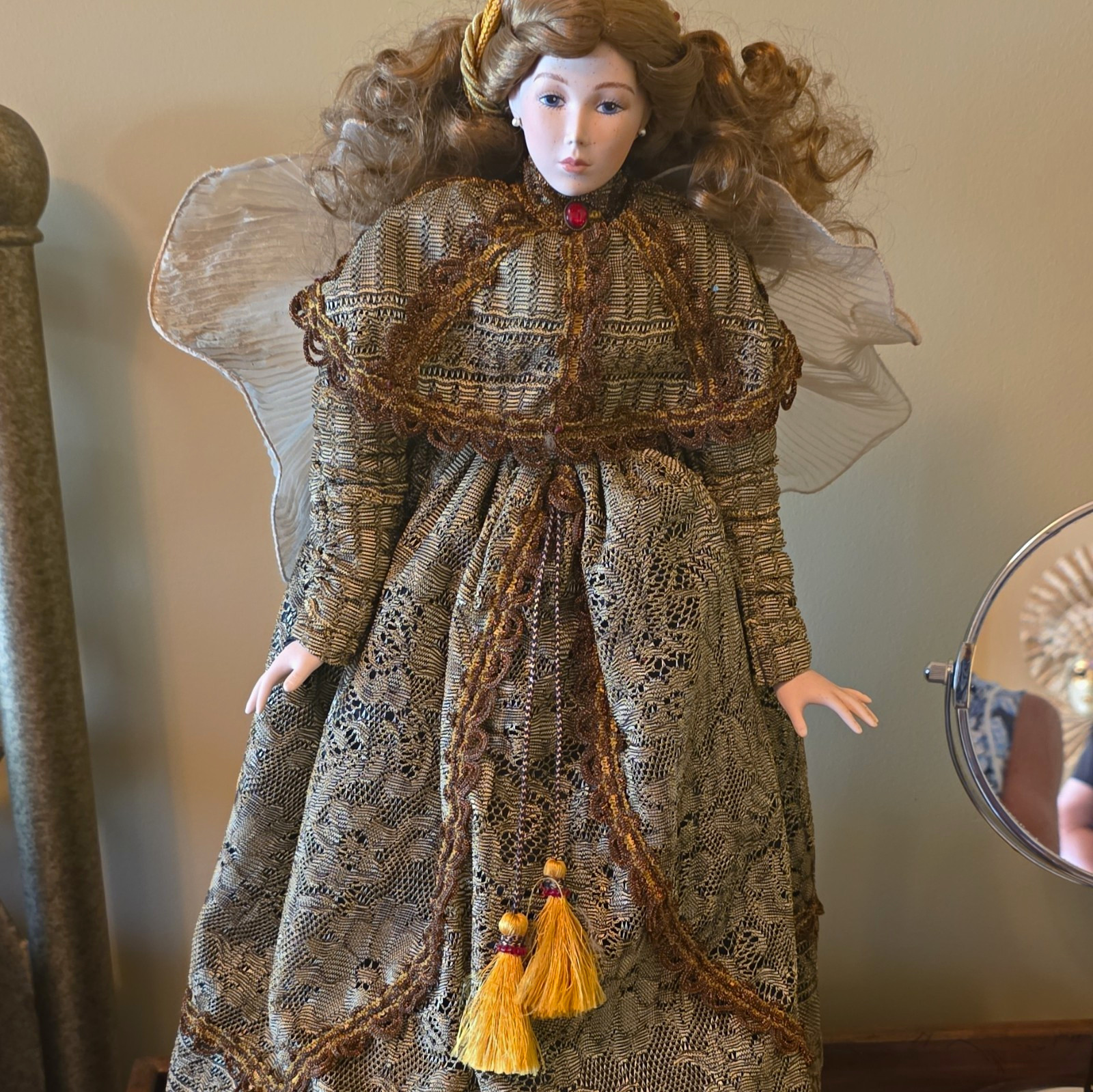 Angelina Suchart Studio Porcelain Doll 22 Inches. Vintage. Angelina Suchart Studio Porcelain Doll 22 Inches. Vintage.