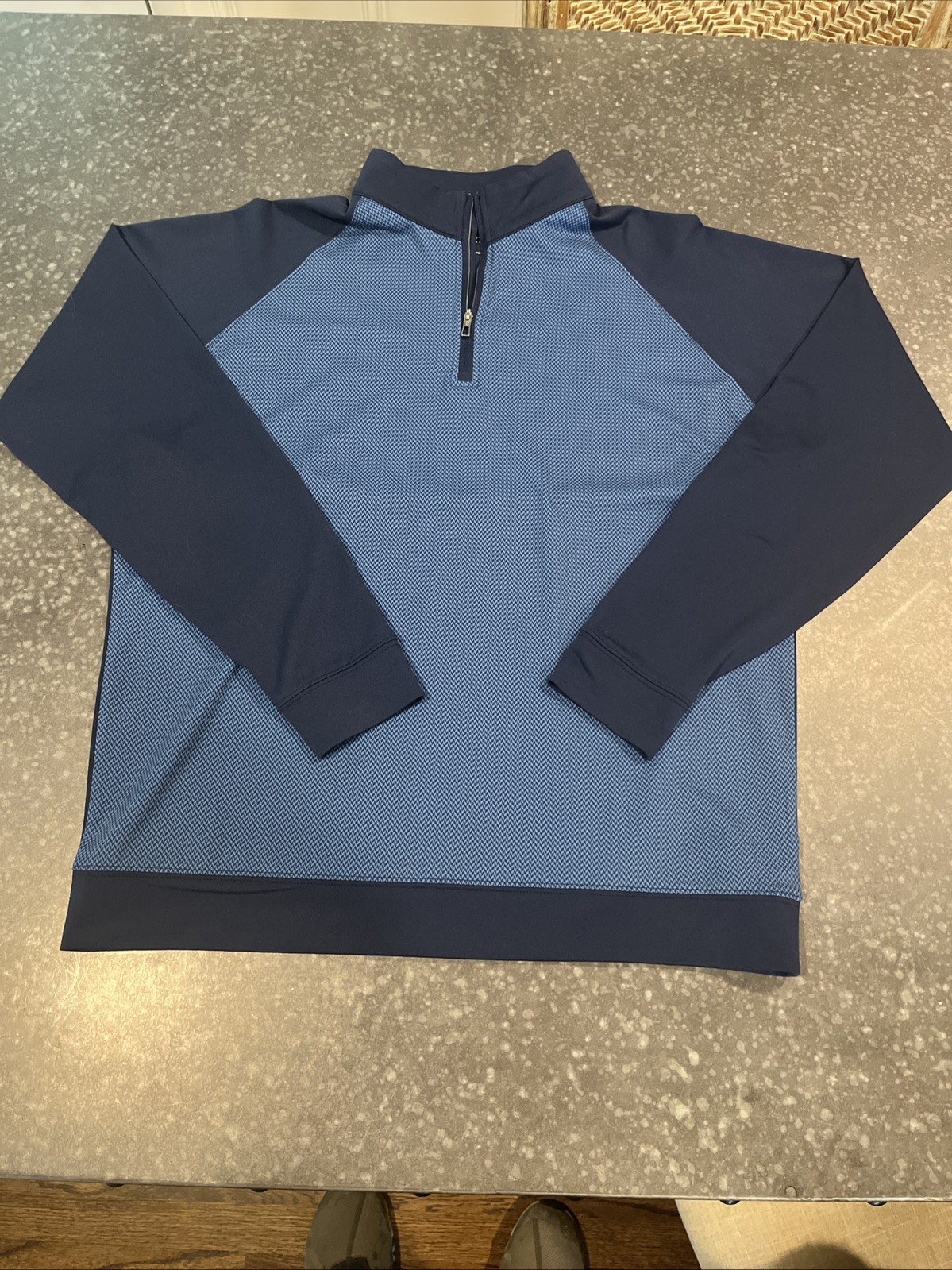 Holderness & Bourne Tailored Fit Men’s Half Zip Medium