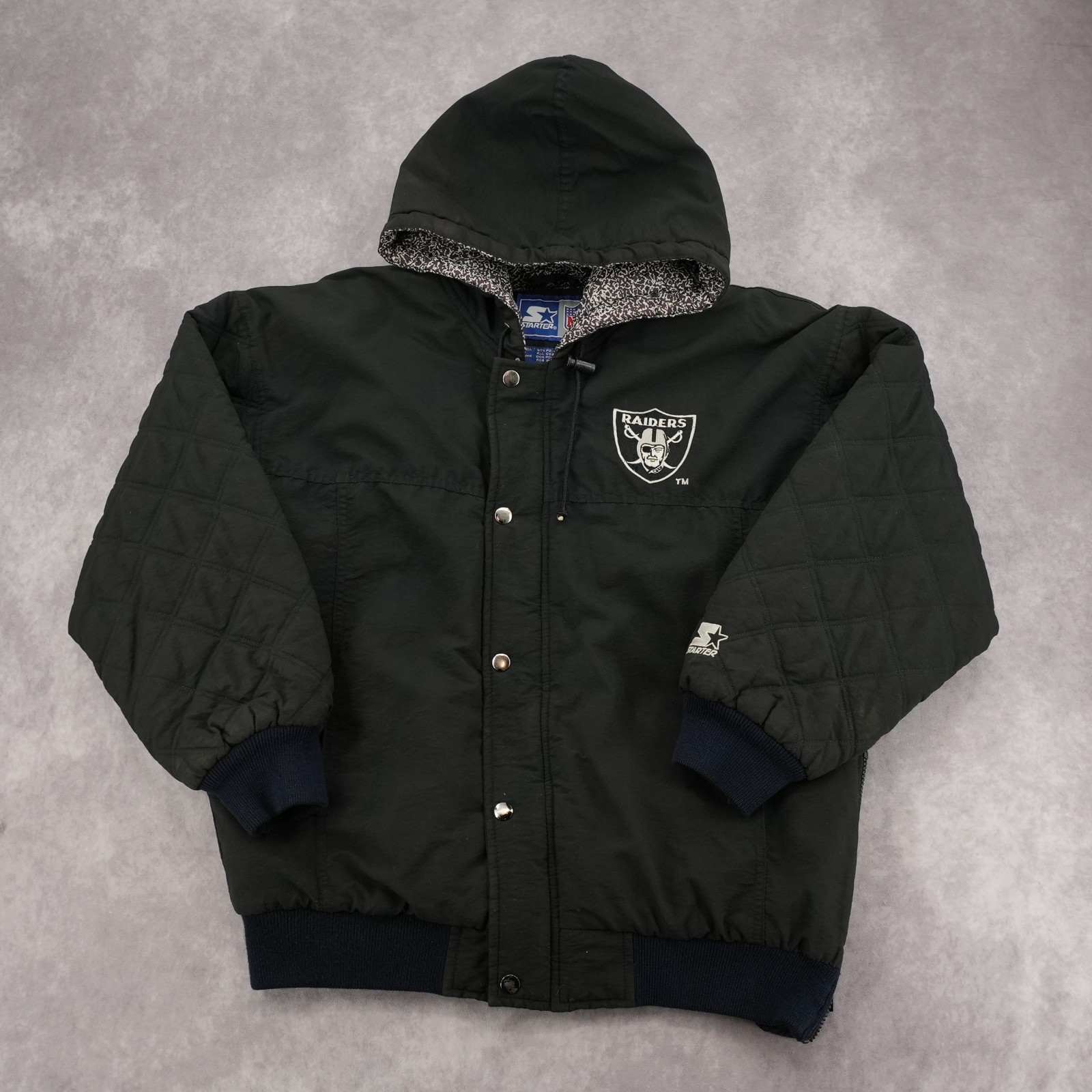 Vintage 90s Starter NFL Oakland Raiders Youth Puffer Jacket Quilted Hooded