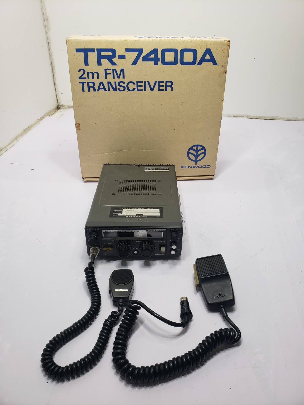 Kenwood TR7400A 2M Transceiver Radio w Microphone Original Box Untested G2U Kenwood TR7400A 2M Transceiver Radio w Microphone Original Box Untested G2U