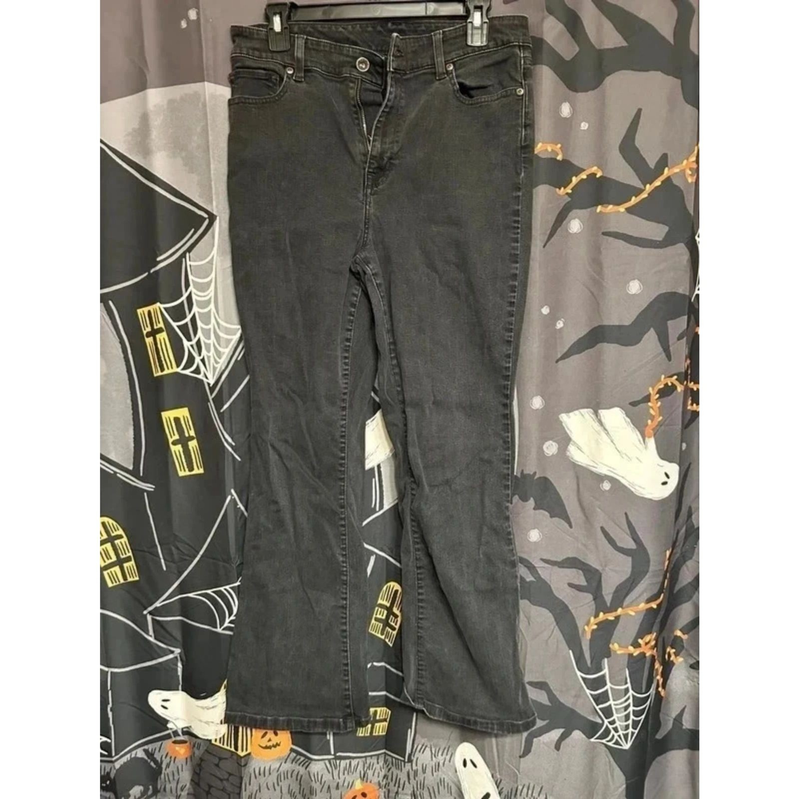 L.L. Bean Women\'s Classic Fit Black Bootcut Flare Jeans