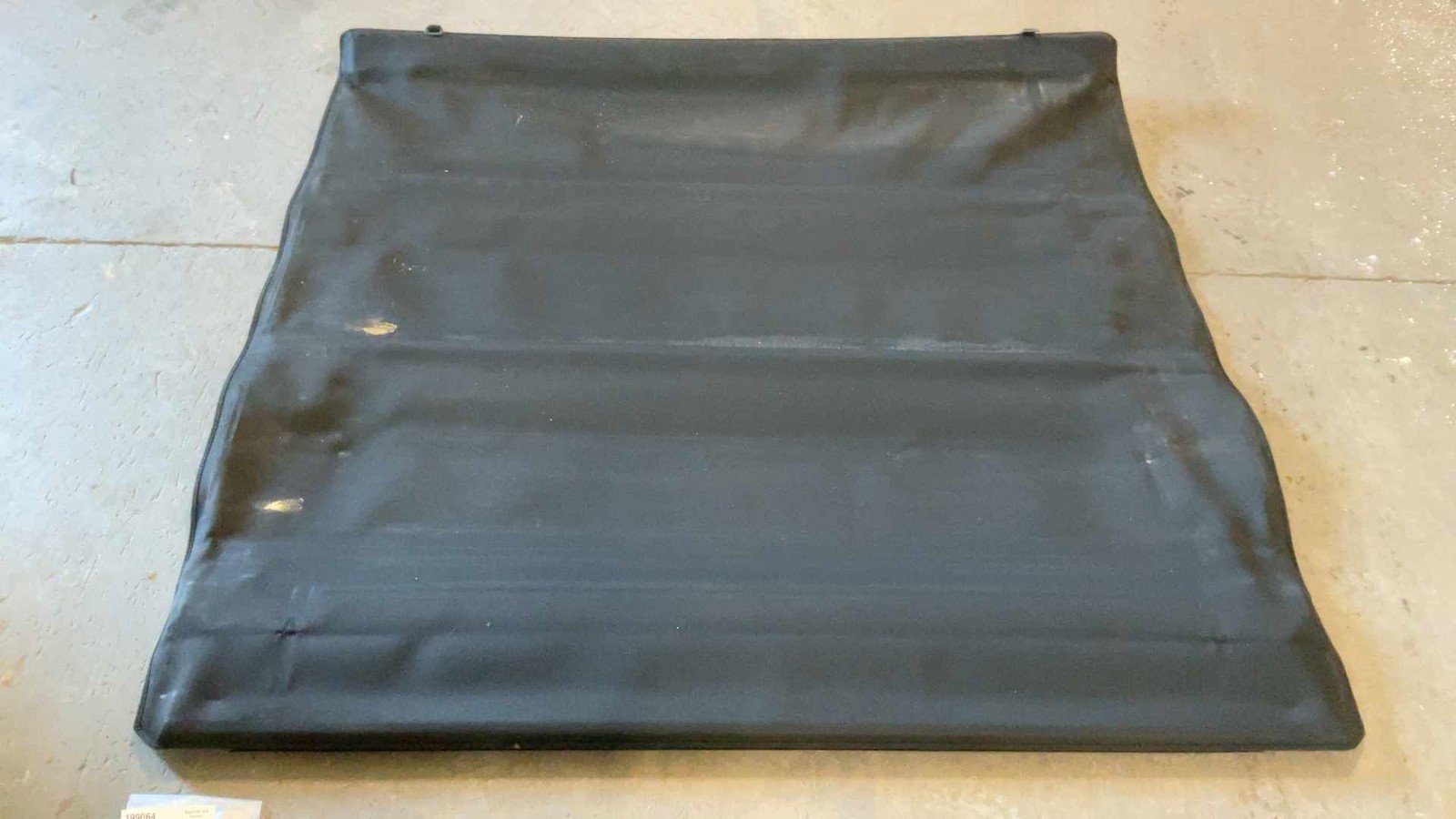 Jeep Gladiator JT Black Folding Tonneau Bed Cover 2020-2026 Local Pickup